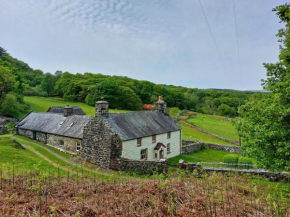 Gallestra a Rustic, Rural Retreat Farm House Nr Dolgellau Snowdonia